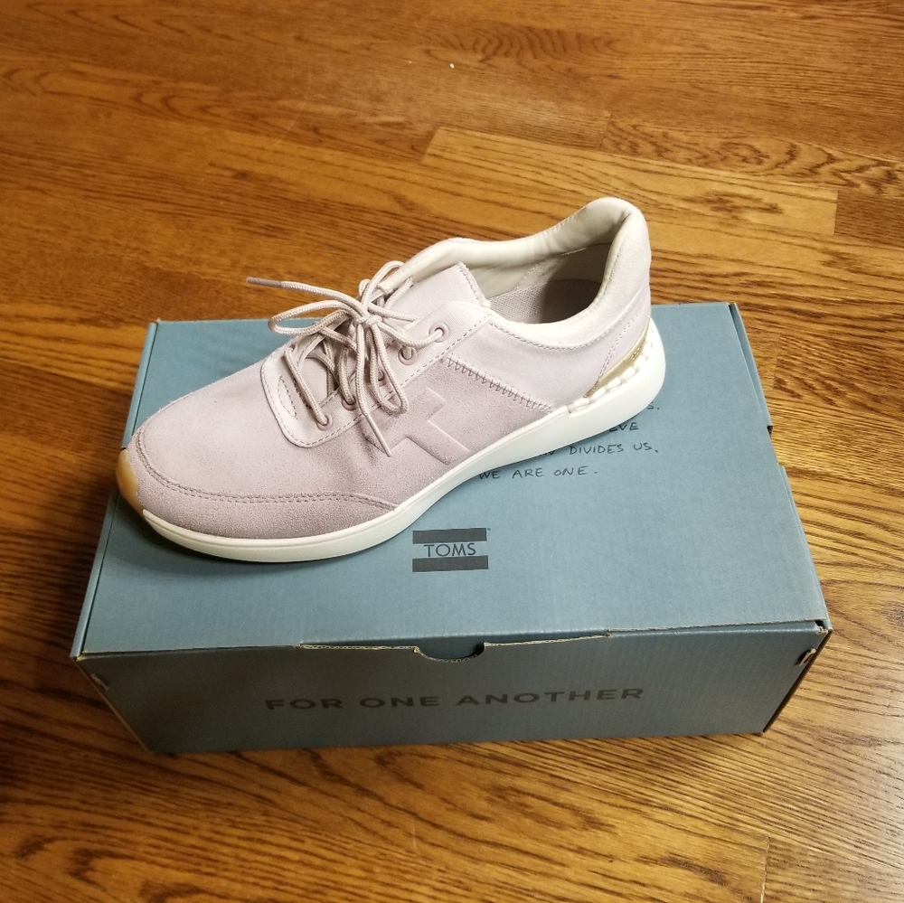 NWT Suede TOMS Sneaker Model Ortholite X40